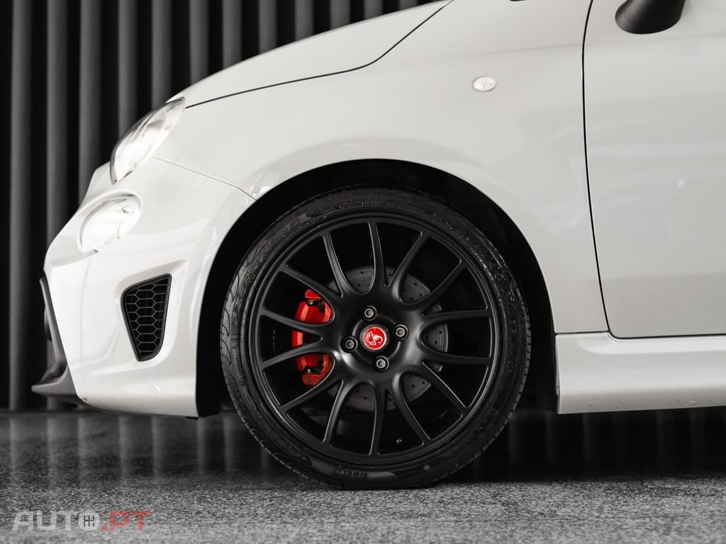Abarth 595 1.4 T-Jet Pista