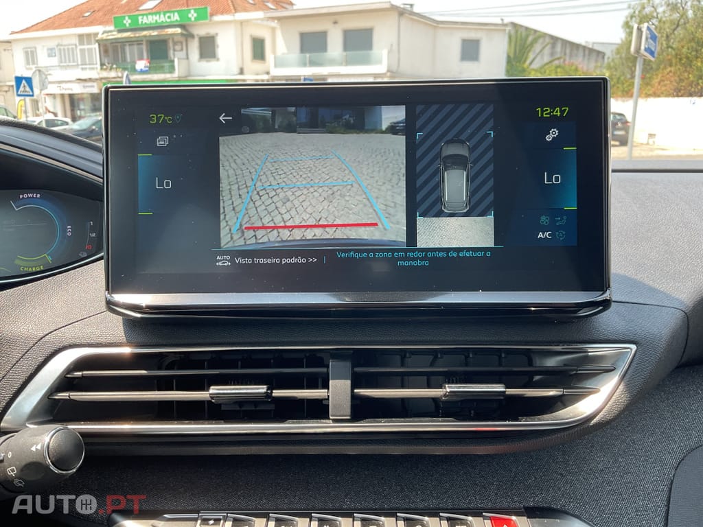 Peugeot 3008 1.6 Hybrid4 Allure e-EAT8