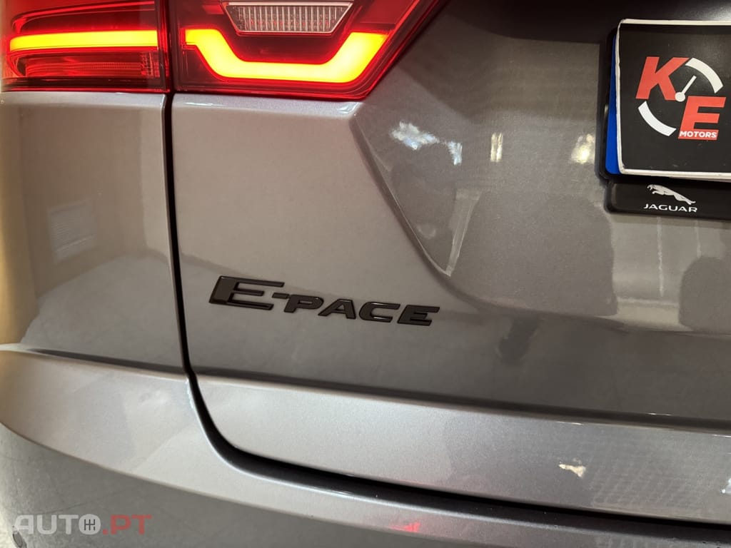 Jaguar E-Pace 1.5 P300e R-Dynamic HSE AWD Aut.