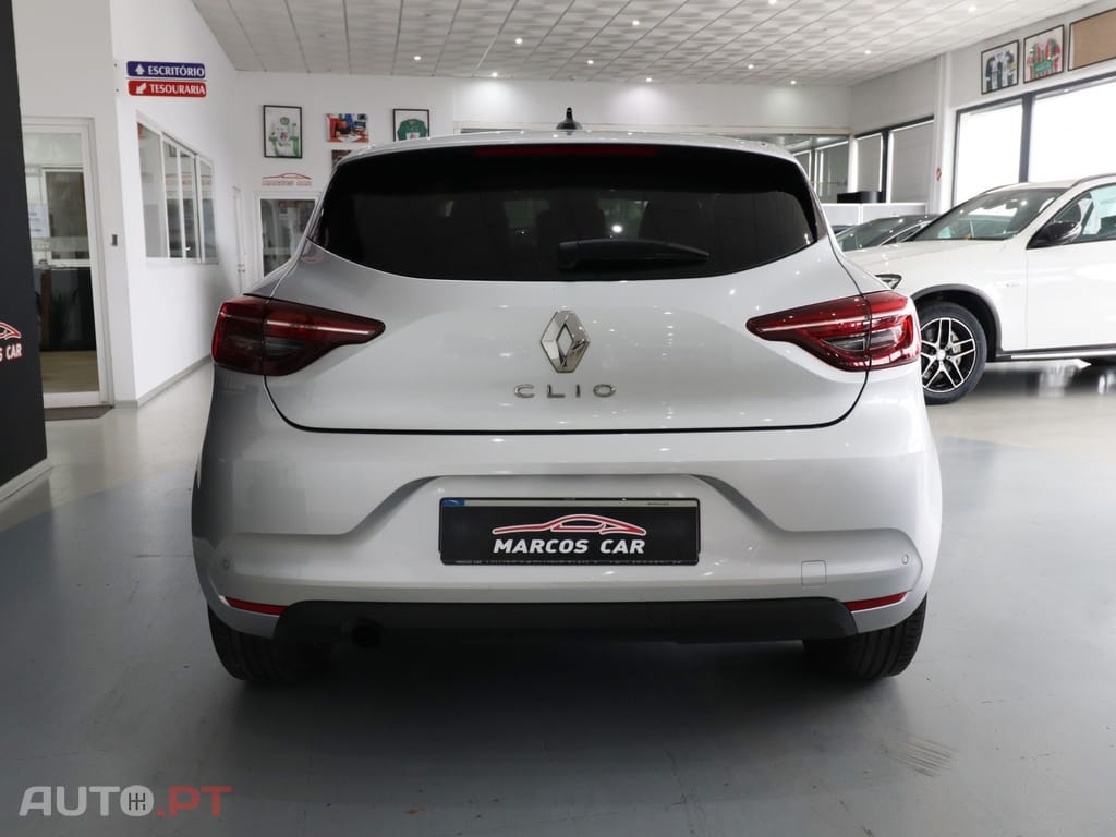 Renault Clio 1.5 Blue dCi Intens — fotografia 6