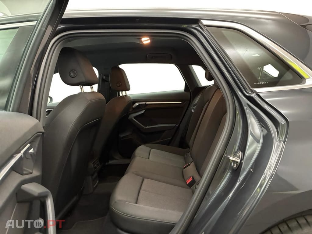 Audi A3 Sportback 40 TFSIe S Tronic Business Line