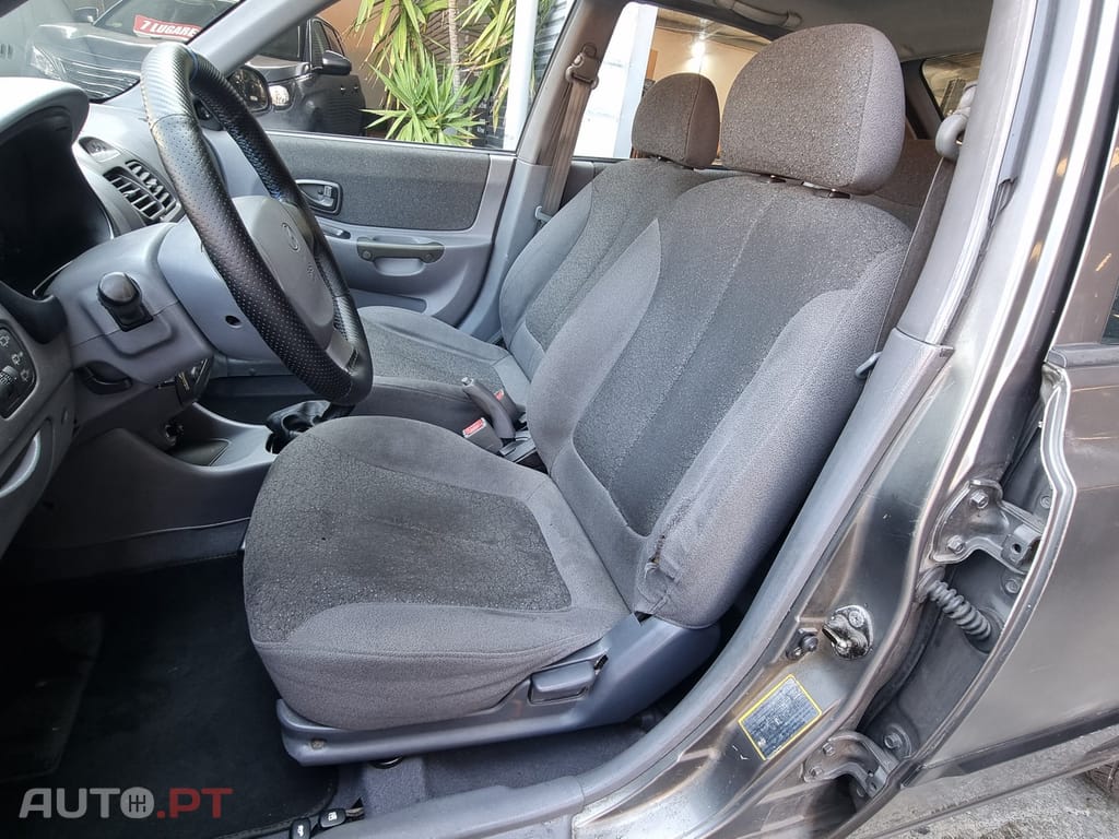 Hyundai Accent 1.3 GL