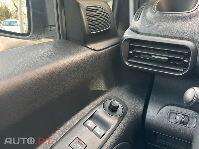 Fiat Doblo 1.5 Blue HDI AUTOMÁTICA