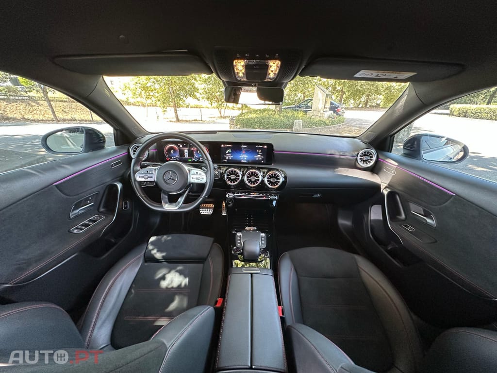 Mercedes-Benz A 250 e AMG Line