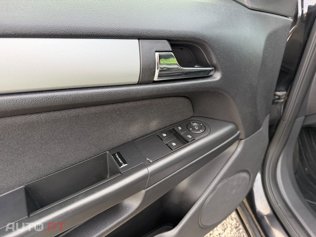 Opel Astra GTC 1.7 CDTi