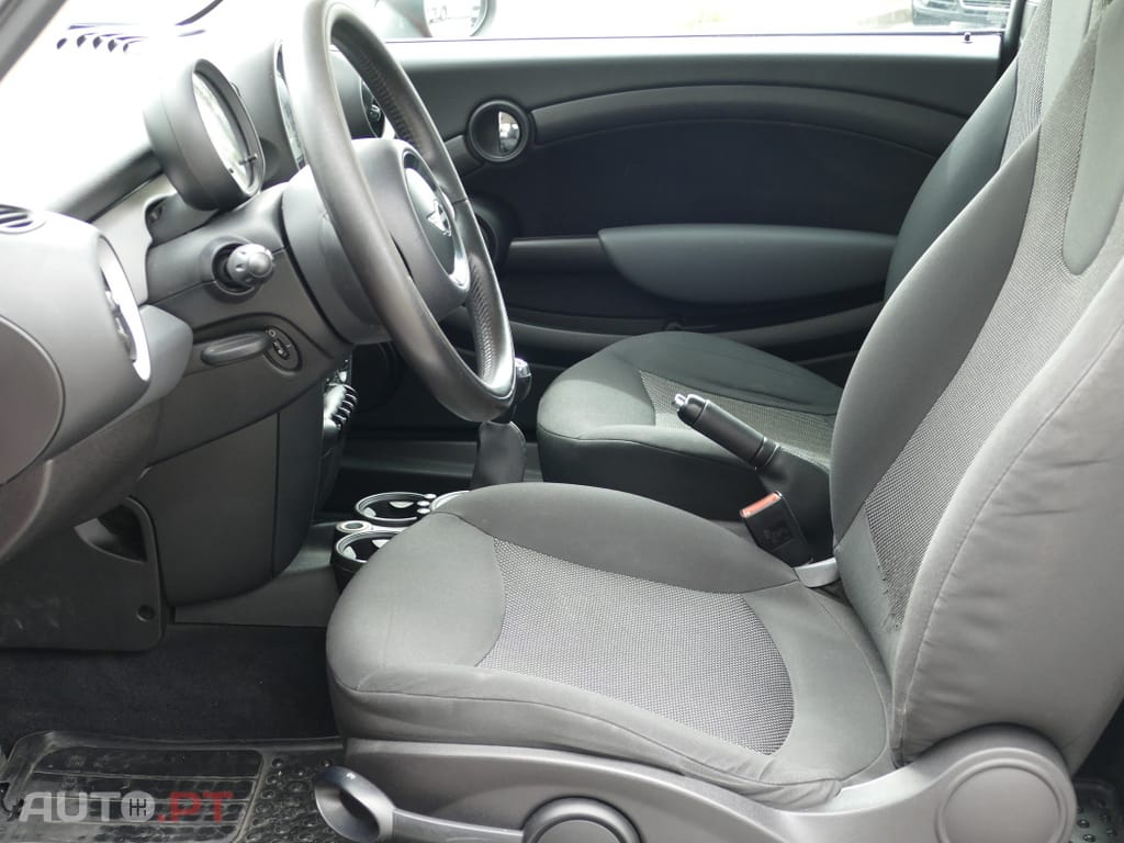 MINI Cooper One D