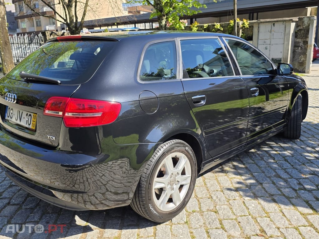 Audi A3 Sportback 2.0 TDI (clean diesel) Attraction