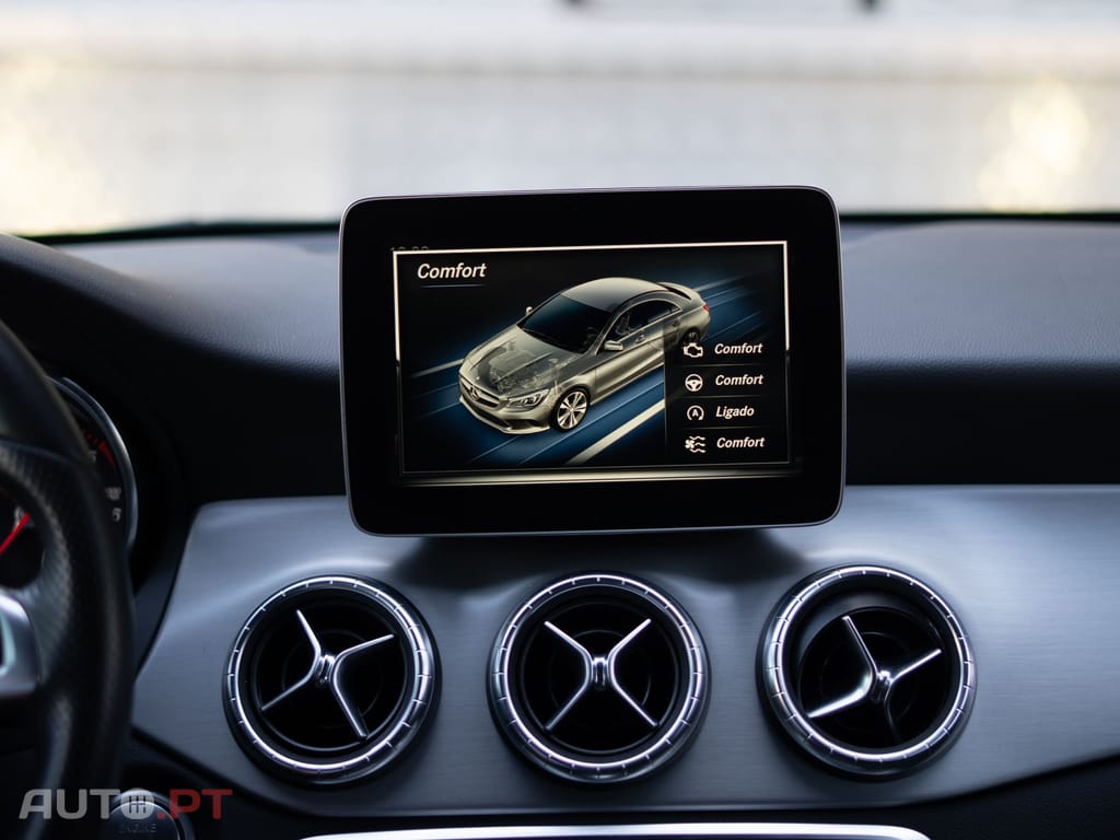 Mercedes-Benz CLA 180 d AMG Line