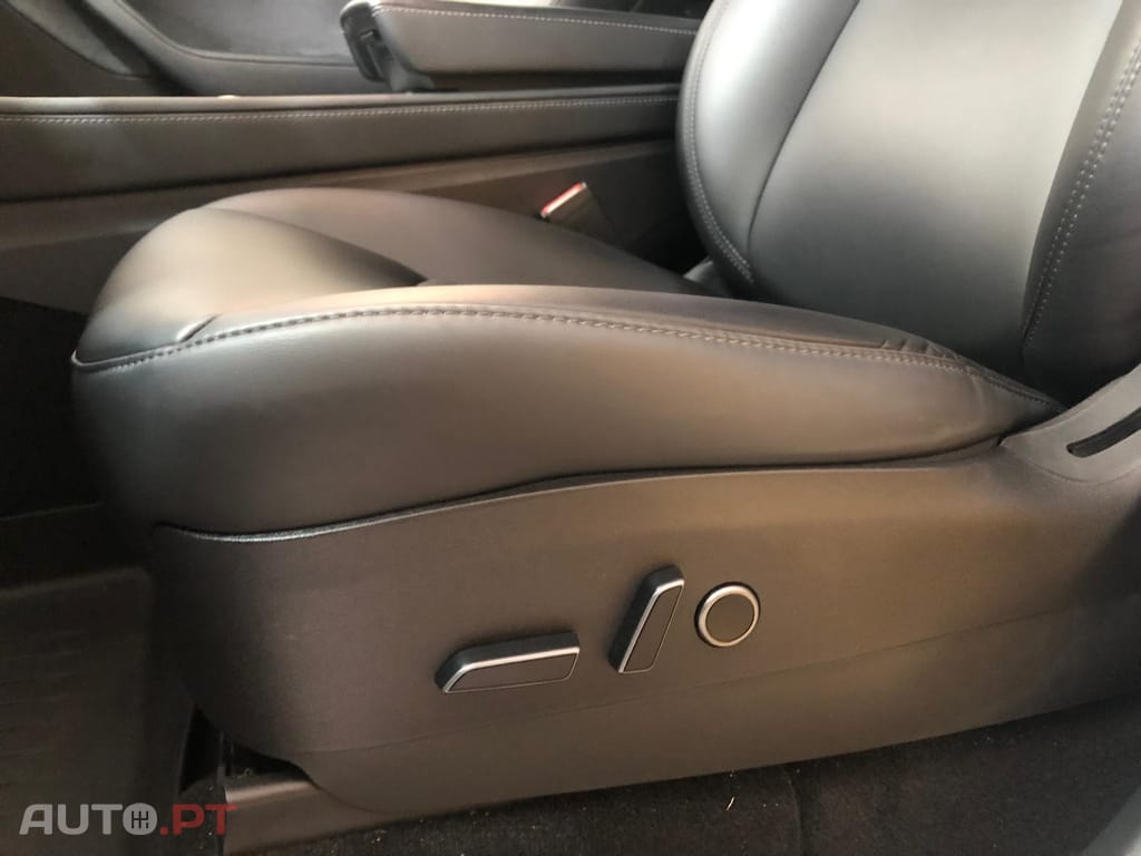 Tesla Model Y Performance Tração Integral