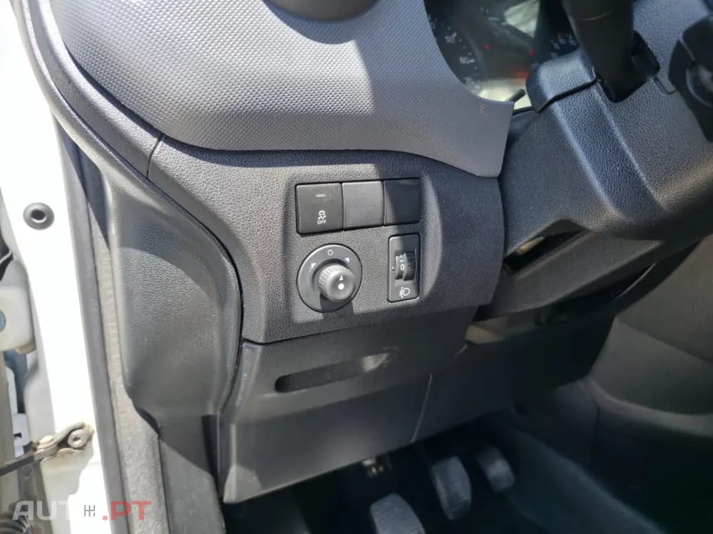 Peugeot Partner 1.6 HDI 3 Lugares