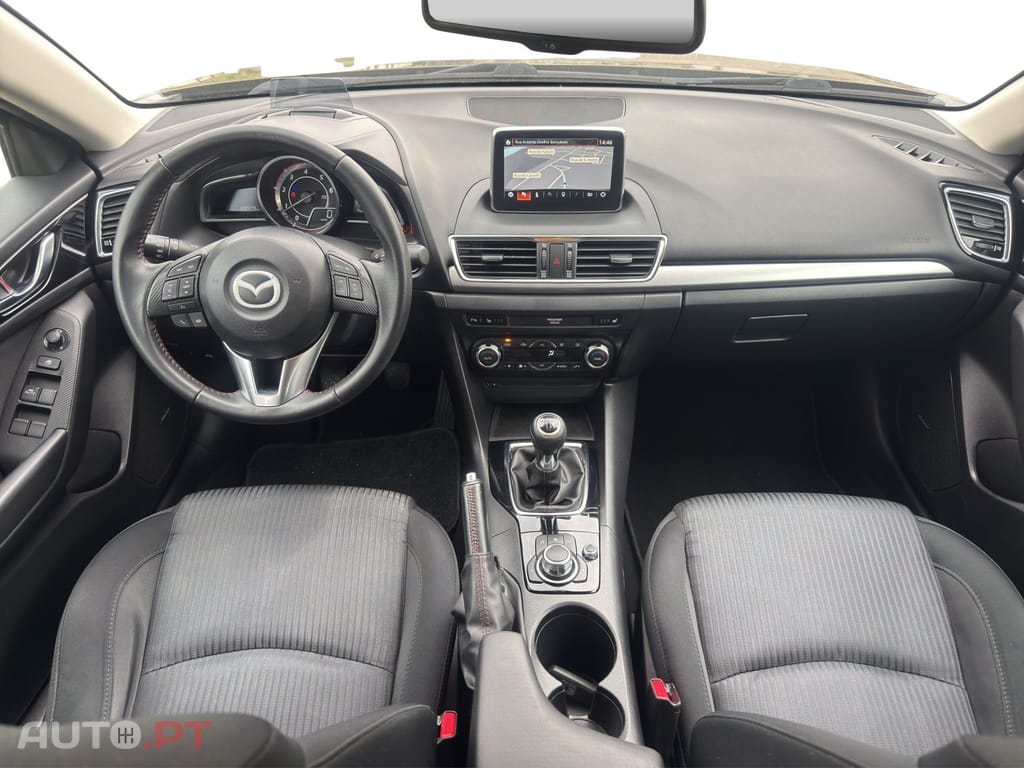Mazda 3 1.5 Sky-D Excellence Pack HT Navi