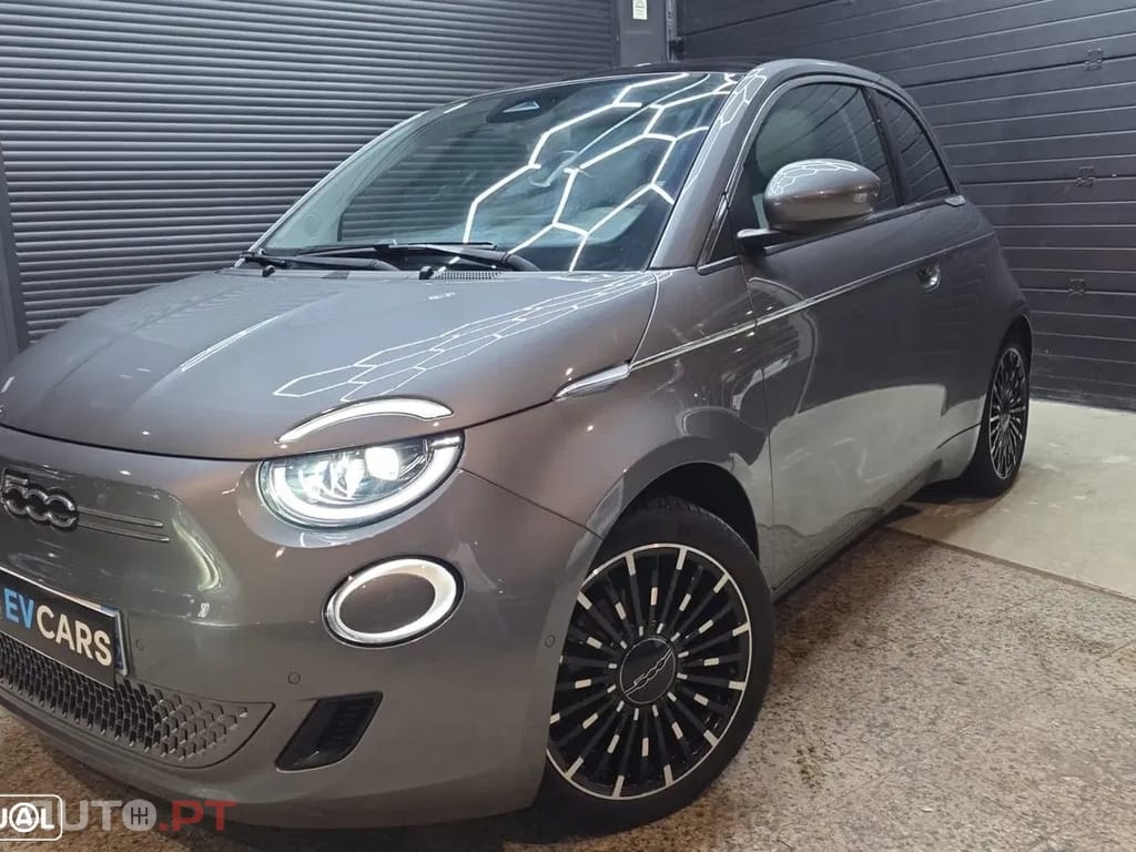 Fiat 500e 42kWh la Prima (by Bocelli)