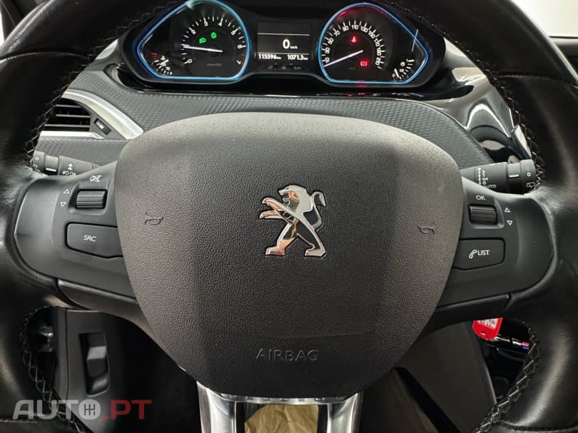 Peugeot 2008 1.2 PureTech Allure