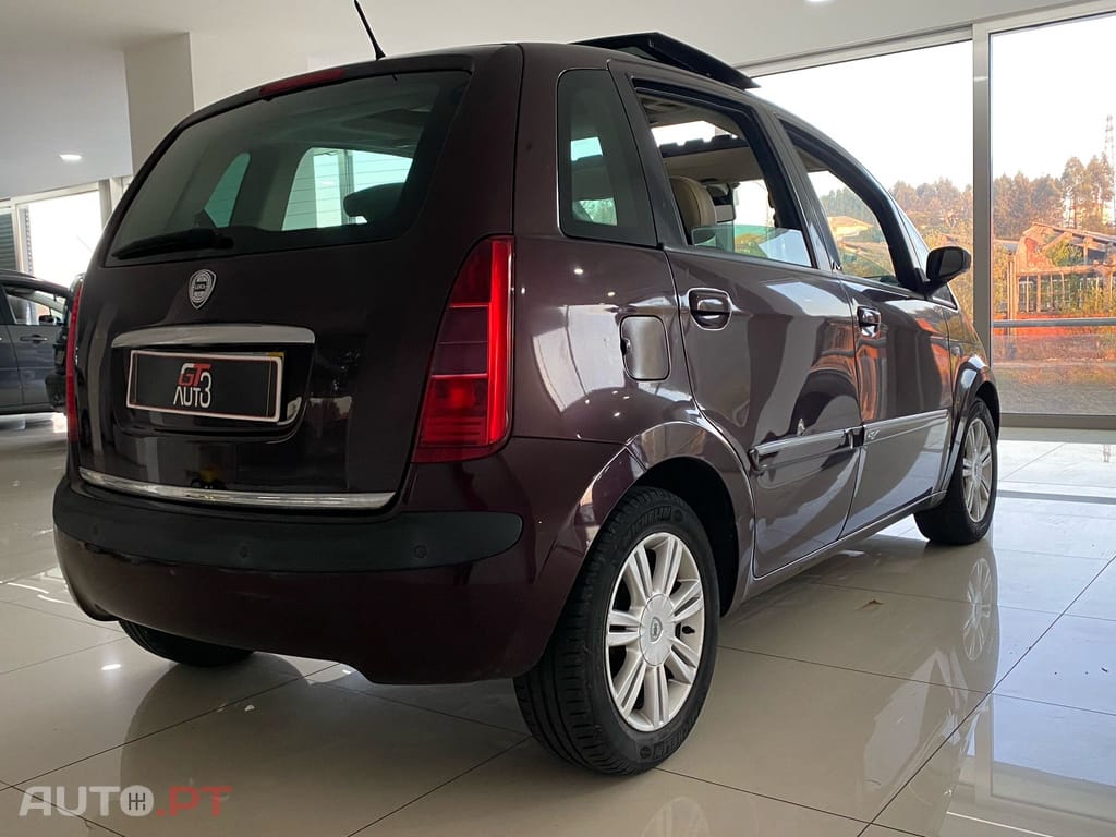 Lancia Musa 1.3 16V M-JET PLATINO