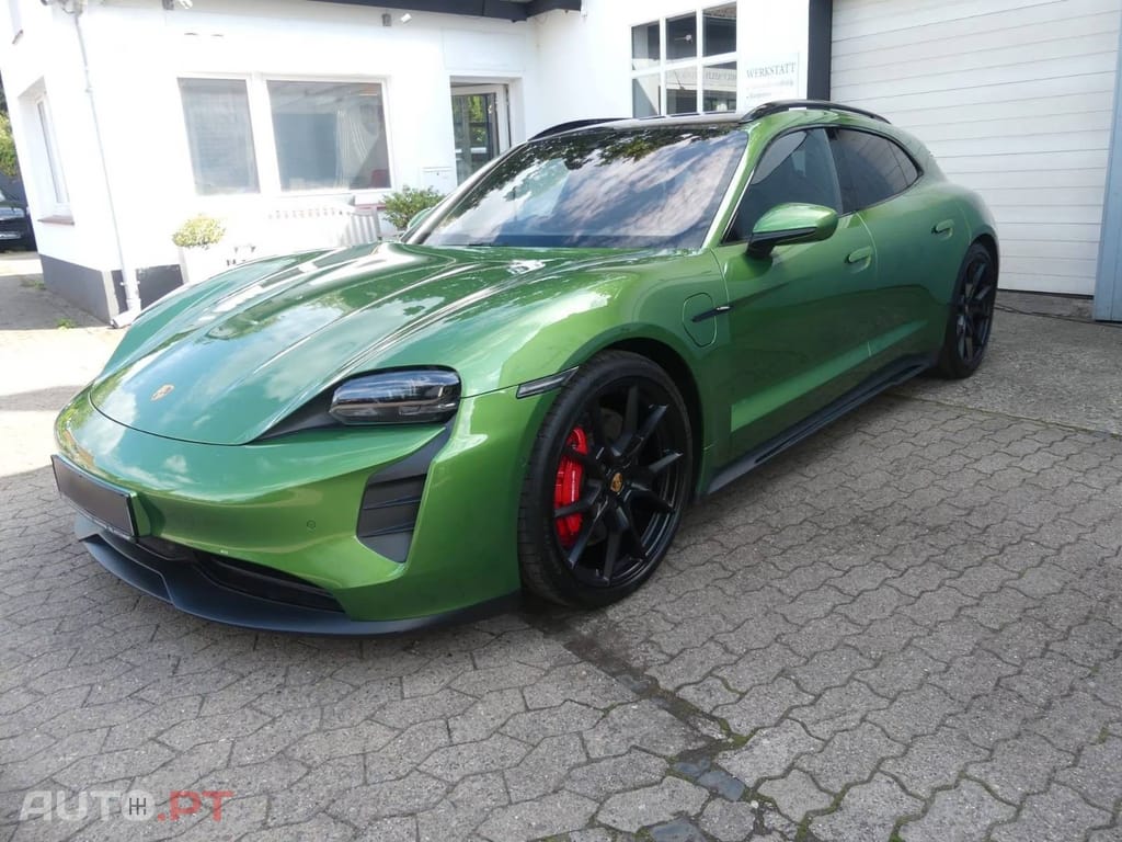Porsche Taycan ST GTS
