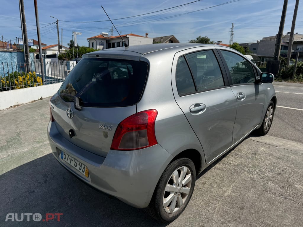Toyota Yaris 1.0 VVT-i AC