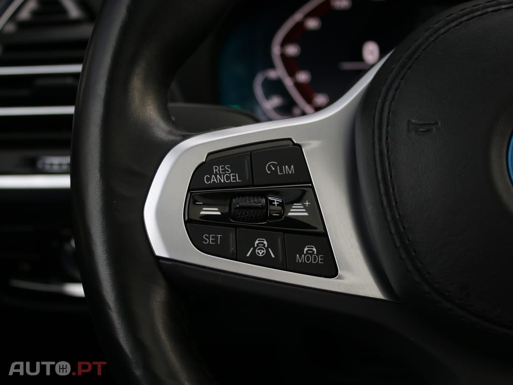 BMW iX3 M Sport Impressive