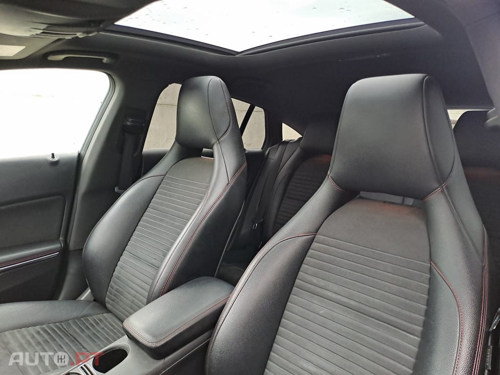 Mercedes-Benz CLA 220 AMG Full Extras 177 CV