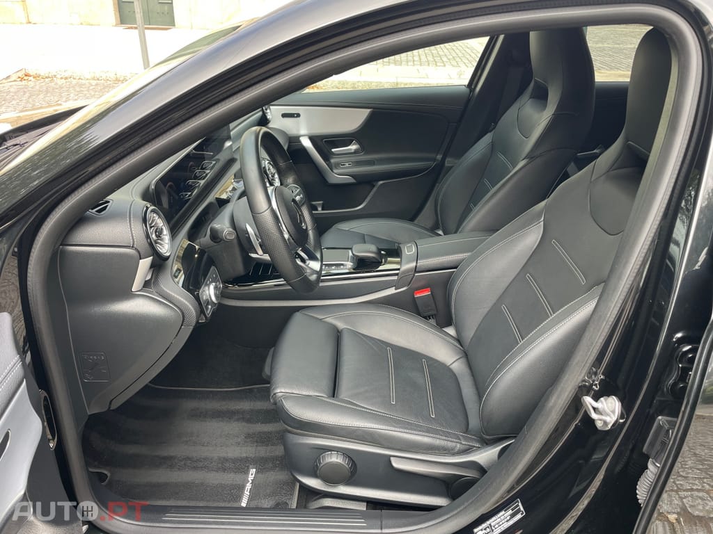 Mercedes-Benz A 250 e 8G-DCT AMG Line