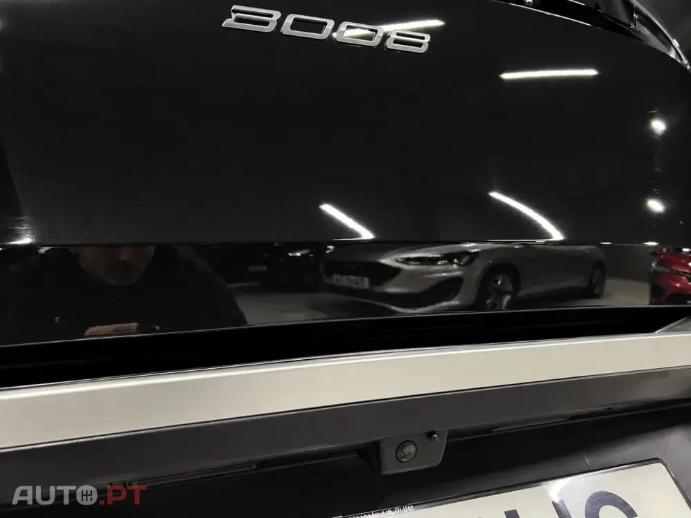 Peugeot 3008 1.2 Hybrid Allure e-DCS6