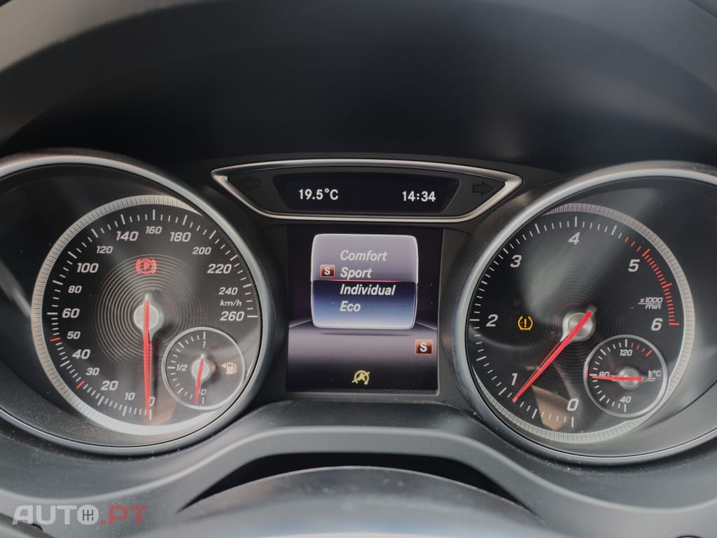 Mercedes-Benz GLA 180 d AMG Line