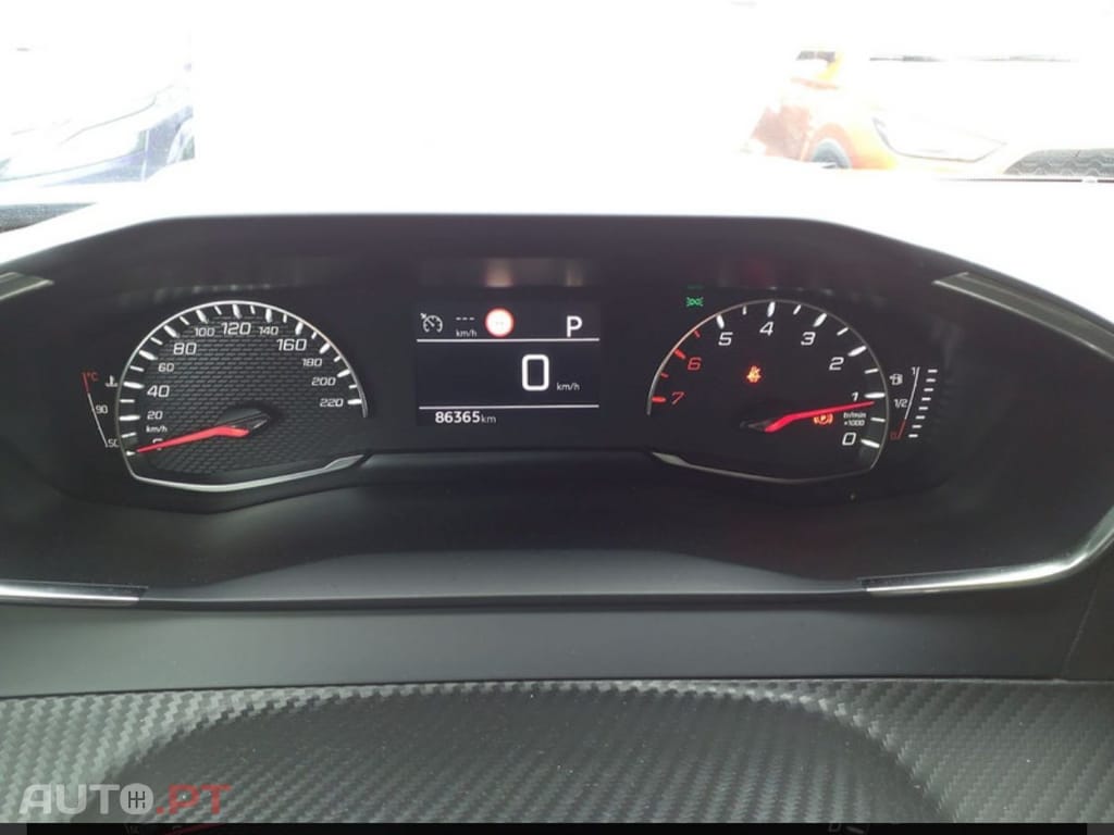 Peugeot 2008 1.2 PureTech Allure EAT8