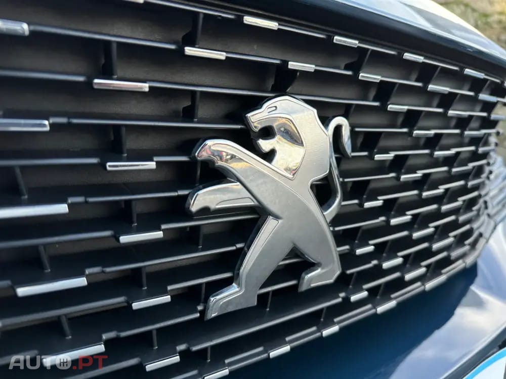 Peugeot 5008 1.5 BlueHDi Allure EAT8