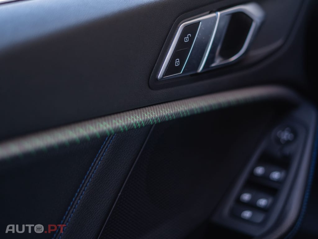 BMW 216 d Pack Desportivo M