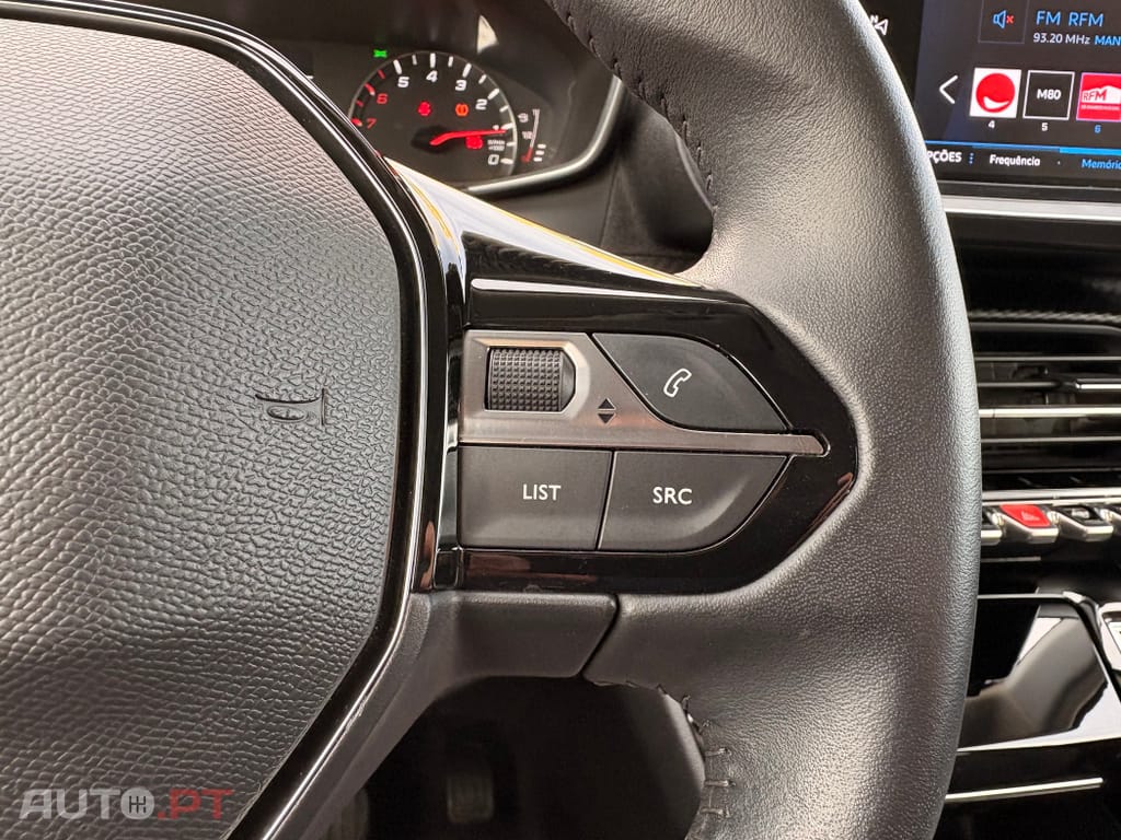 Peugeot 2008 1.5 BlueHDi Allure Pack