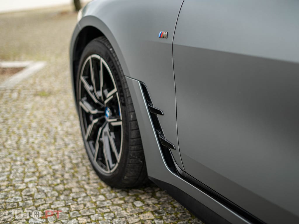 BMW i4 M50