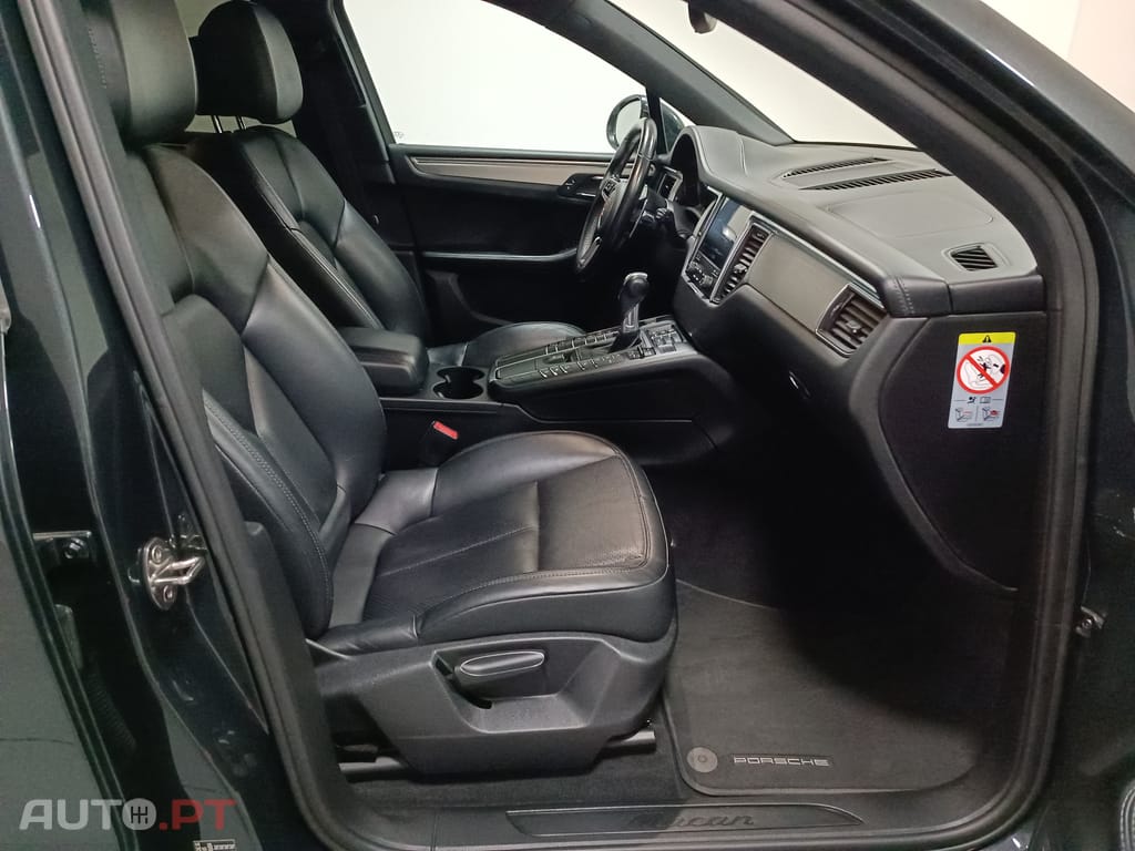 Porsche Macan Macan