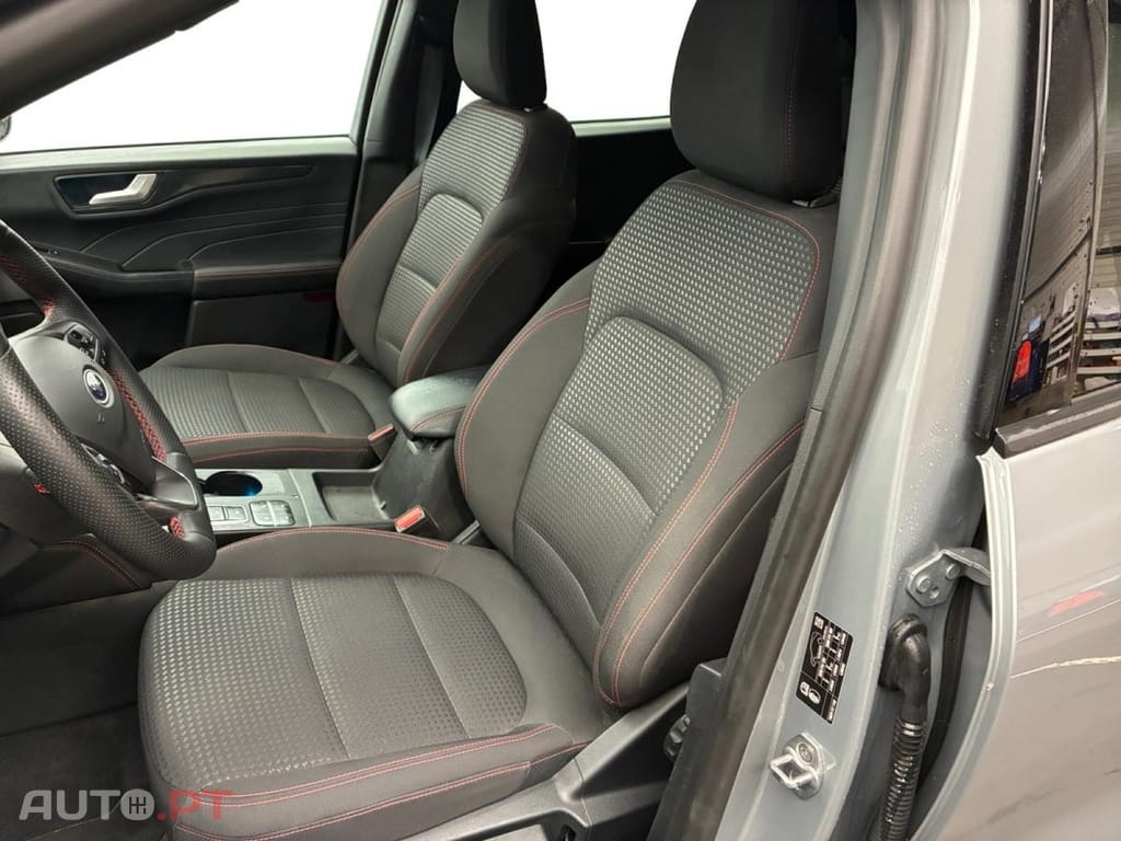 Ford Kuga 2.5 PHEV Powershift ST-Line