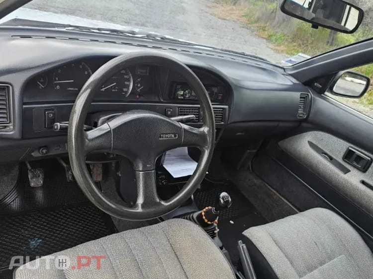 Toyota Corolla 1.3 Gold Line