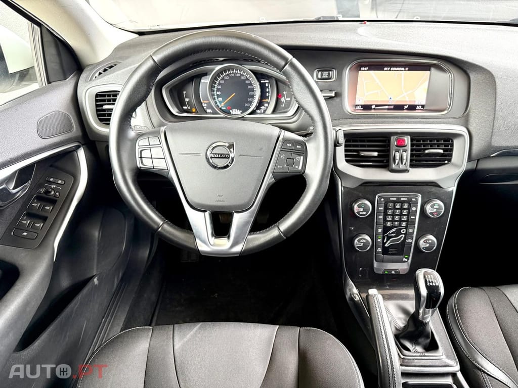Volvo V40 2.0 D2 Momentum