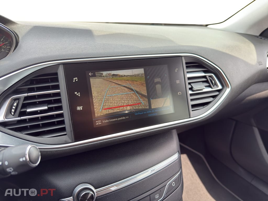Peugeot 308 PureTech 130 GPF EAT8 Stop & Start Tech Edition