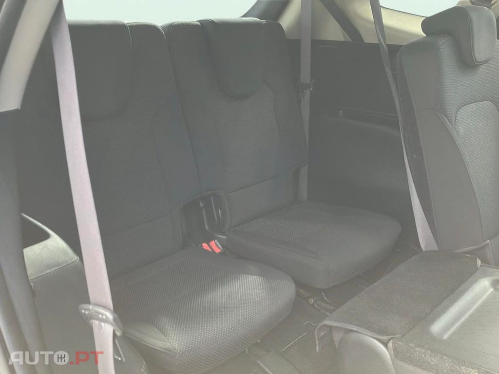 Kia Carens 1.7 CRDi ISG TX