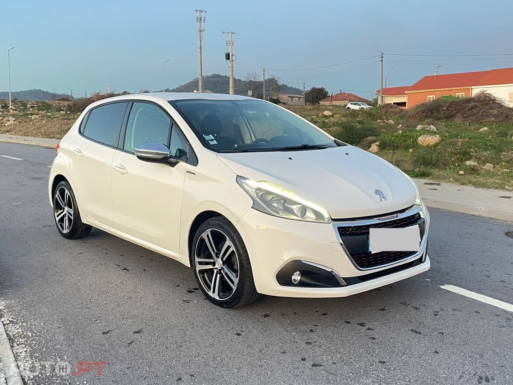 Peugeot 208 1.6 BlueHDi GT Line