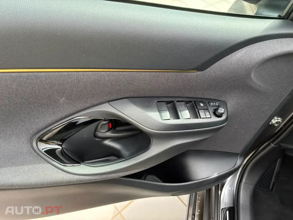 Toyota Yaris Cross 1.5 HDF Luxury