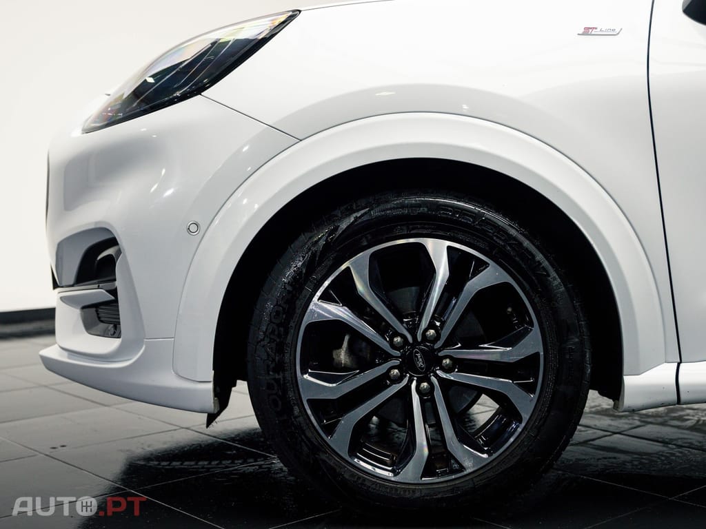 Ford Puma 1.0 EcoBoost MHEV ST-Line