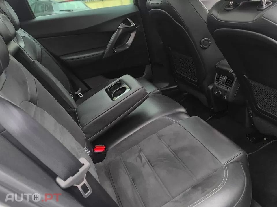 Citroen DS5 1.6 e-HDi Air. So Chic CMP6 112g