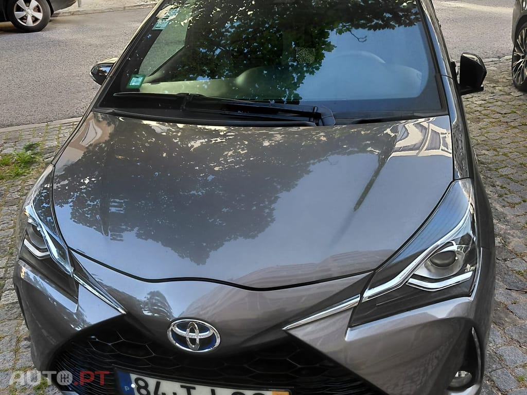 Toyota Yaris 1.5 HSD Square Collec.Grey