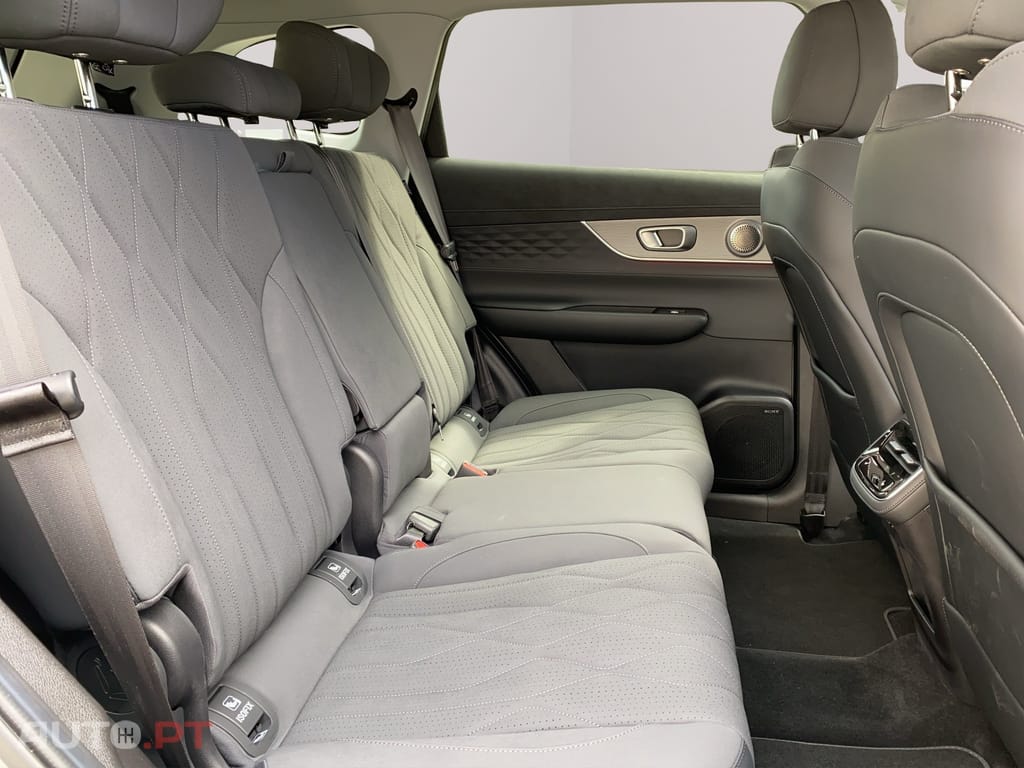 Ebro s800 1.5 TGDI PHEV Luxury