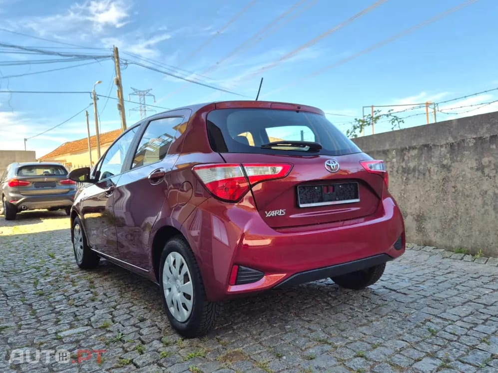 Toyota Yaris 1.5 VVT-i Active