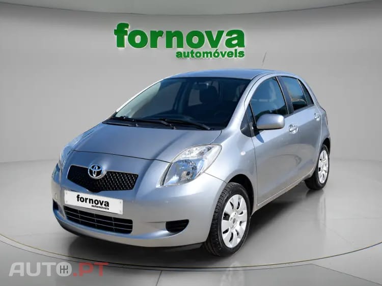 Toyota Yaris 1.0 VVT-i Sol