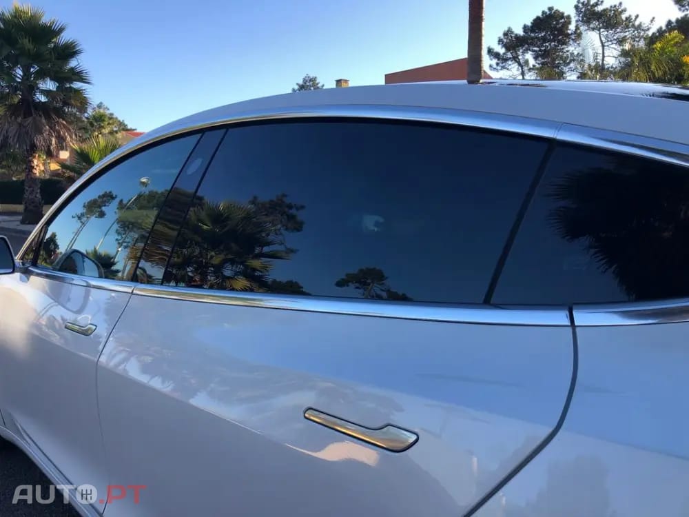 Tesla Model 3 Standard Range Plus RWD