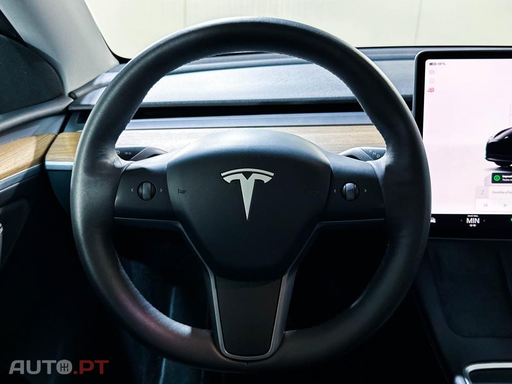 Tesla Model Y Long Range Dual Motor AWD