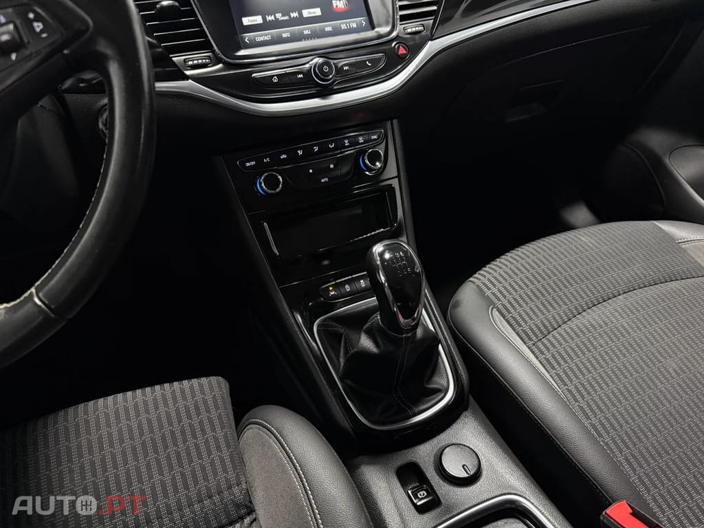 Opel Astra 1.5 D S&S Elegance