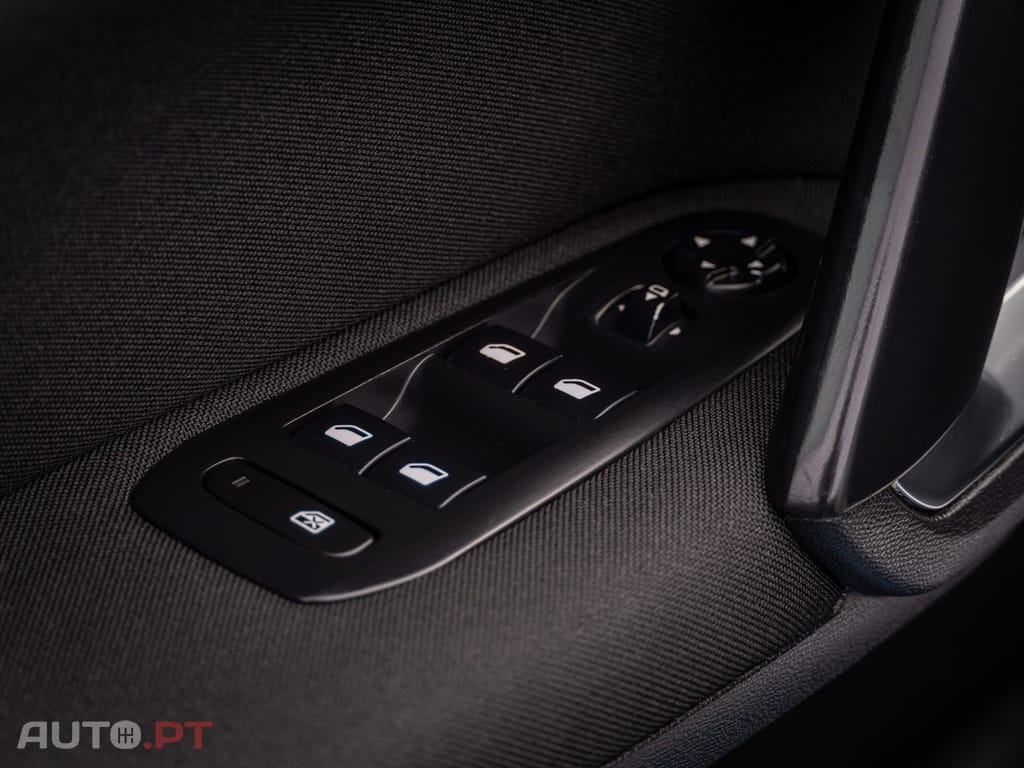 Peugeot 308 1.6 e-HDi Active