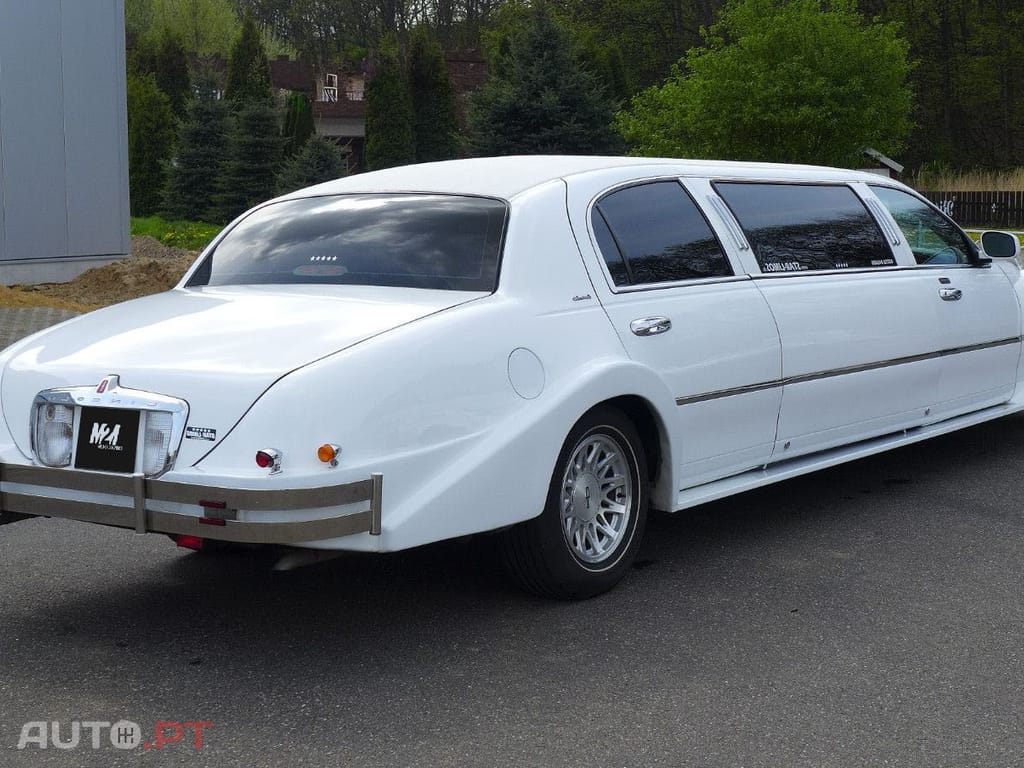 Lincoln Town Car Excalibur Stretchlimousine