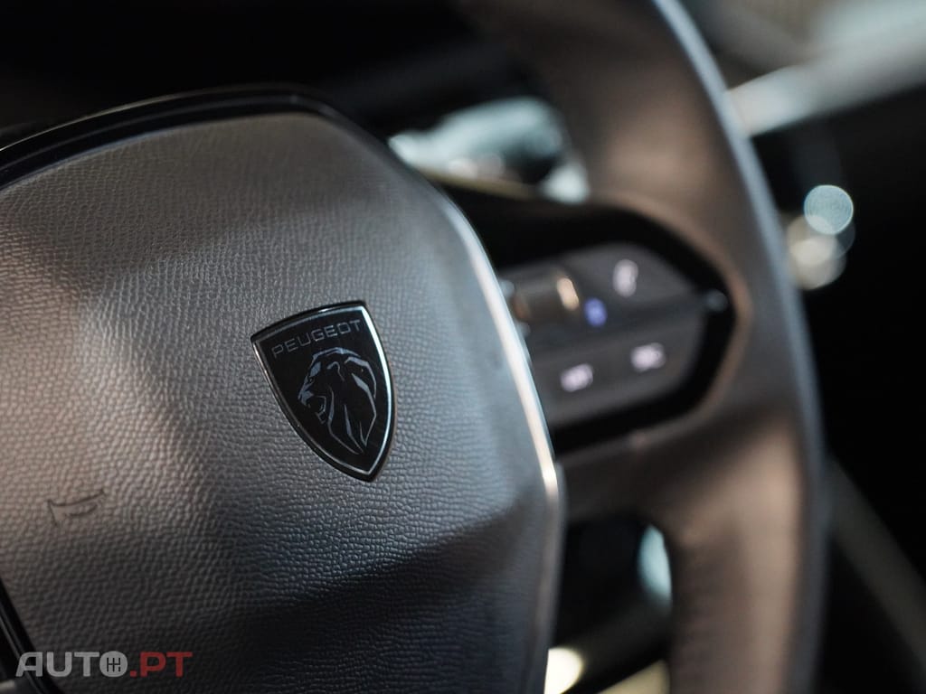 Peugeot 2008 1.2 PureTech Allure